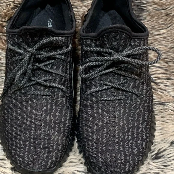 Adidas Yeezy 350 Boost Low Kanye West Triple Black Pirate Black AQ2659 BB5350 - Picture 2 of 11